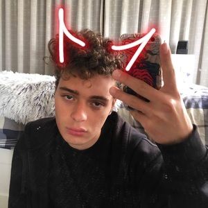 Meet your Posher, Laith